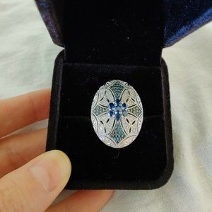 Women's Jewelry - Vintage Fine Jewelry Estate Ring - size 5